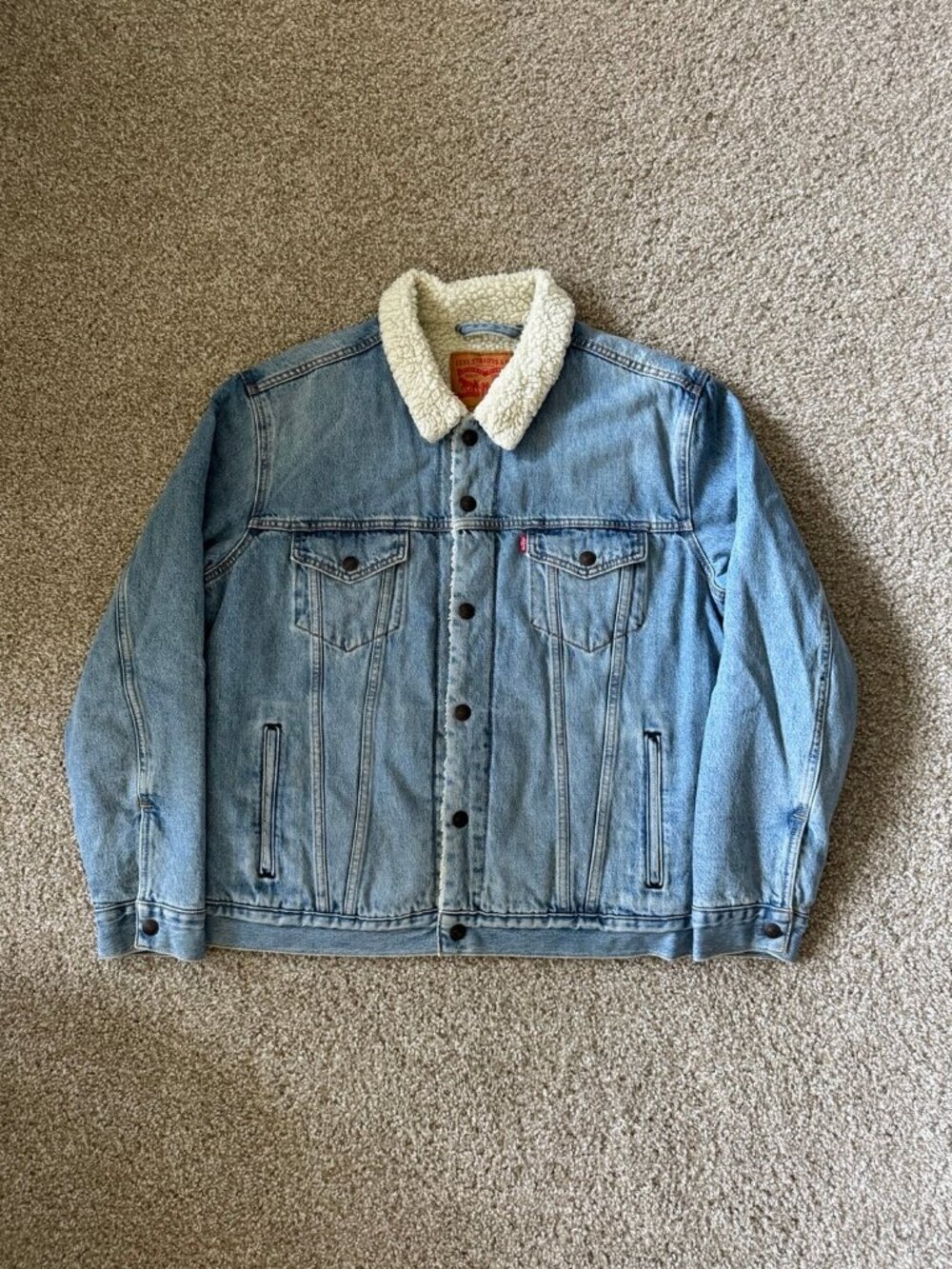 Levi's Sherpa Lined Trucker Jean Jacket Mens Large Light Blue Denim Snap Front